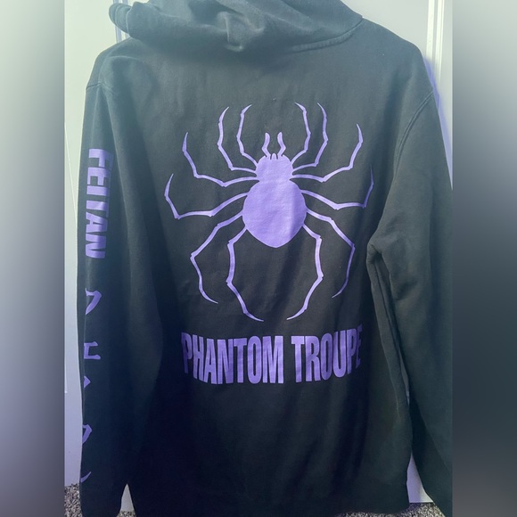 Hot Topic Hunter x Hunter Hoodie - Phantom Troupe Feitan - Picture 2 of 4